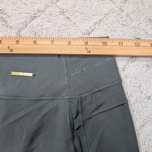 Gymshark Shorts Womens XS Green Whitney Simmons V3 Mesh Bike Train - Picture 3 of 7